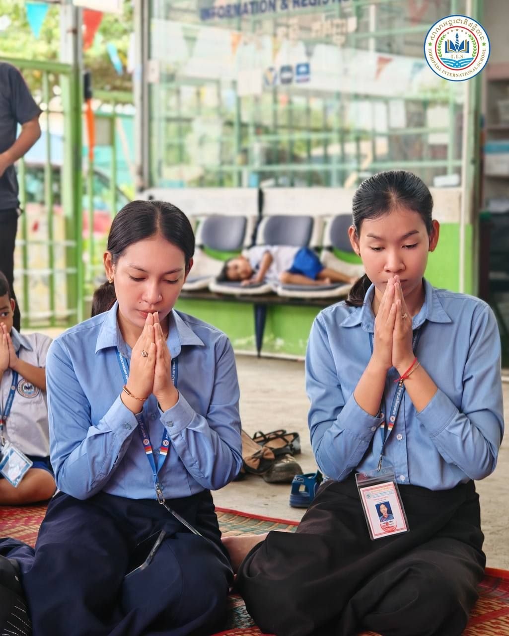 ពិធីសូត្រមន្តចម្រើនព្រះបរិត្ត និងប្រោះព្រំឆ្នាំថ្មី